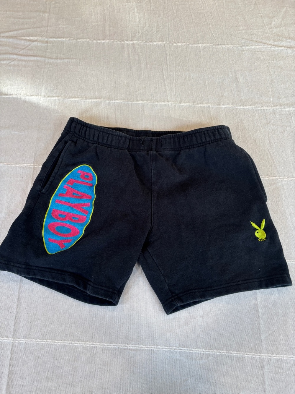 Playboy x PacSun Black Graphic‎ Fleece Sweat Shorts Men’s Medium Surf Logo